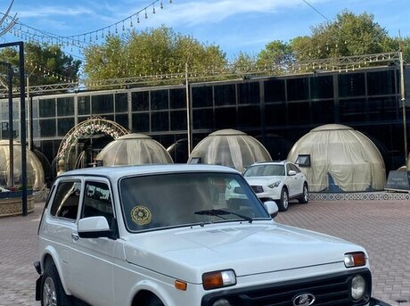 LADA (VAZ) Niva 2013