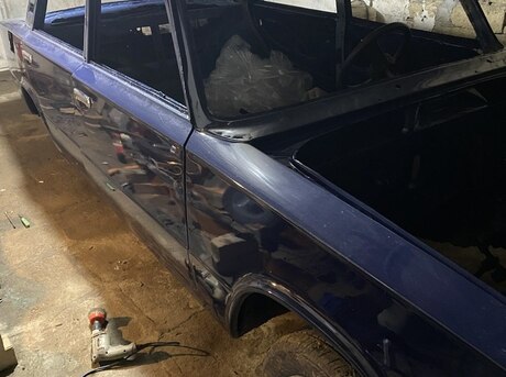 LADA (VAZ) 2106 1990