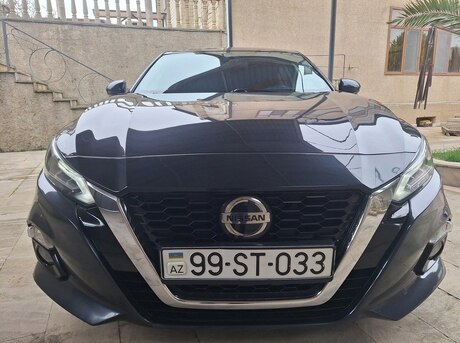Nissan Altima 2019