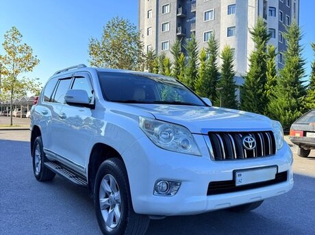 Toyota Land Cruiser Prado 2011