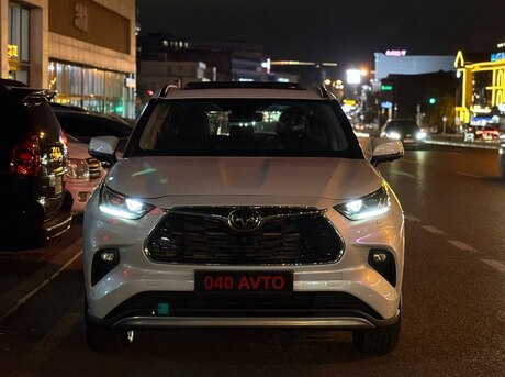 Toyota Highlander 2025