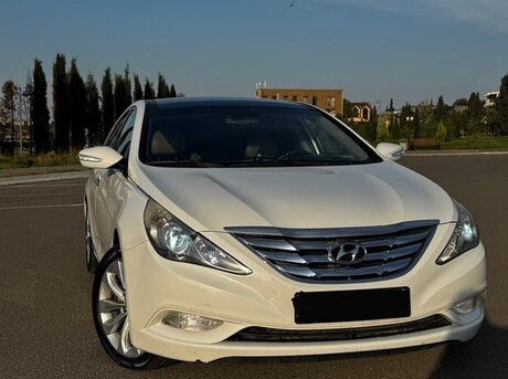 Hyundai Sonata 2010