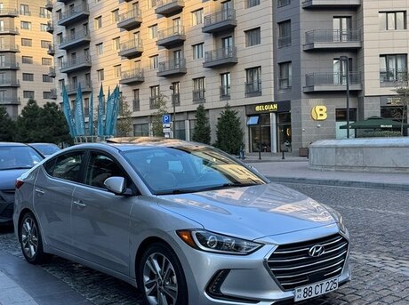 Hyundai Elantra 2018
