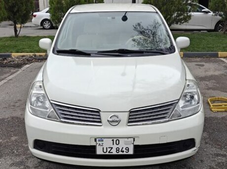Nissan Tiida 2007