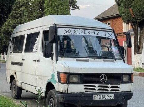 Mercedes 208 D 1994