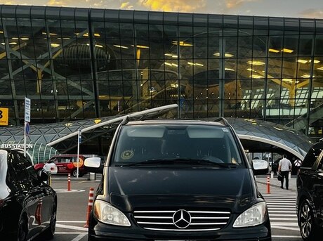Mercedes  2010