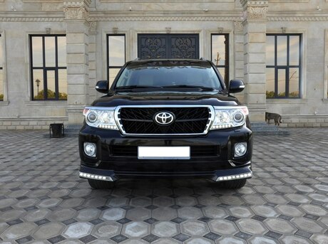 Toyota Land Cruiser 2012