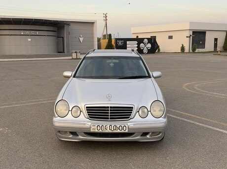 Mercedes E 240 1999