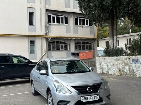 Nissan Sunny 2018