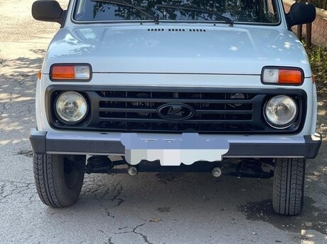 LADA (VAZ) Niva 2013