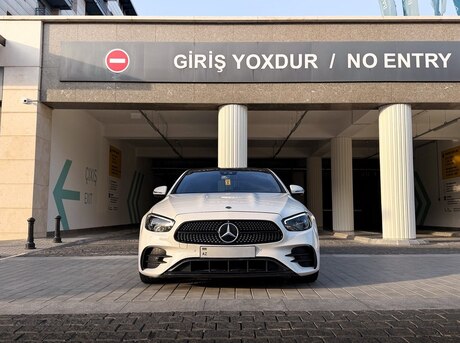 Mercedes E 300 2022