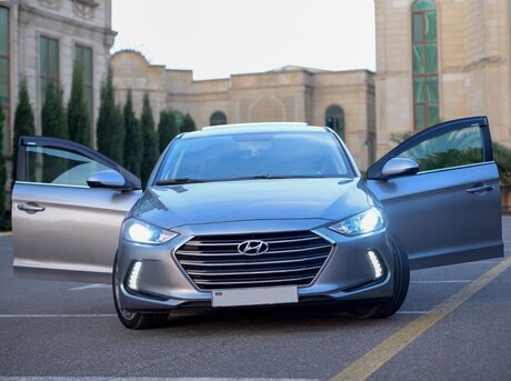 Hyundai Elantra 2016