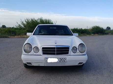 Mercedes E 240 1999
