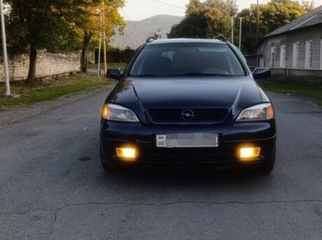 Opel Astra 2000