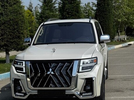 Mitsubishi Pajero 2013