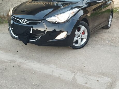 Hyundai Elantra 2011