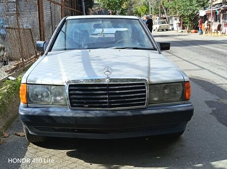 Mercedes 190 1990
