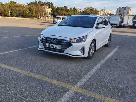 Hyundai Elantra 2019