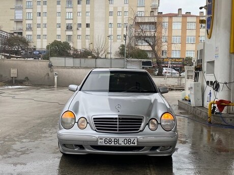 Mercedes E 220 1999