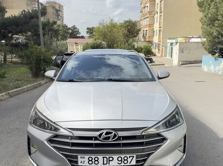 Hyundai Elantra 2019