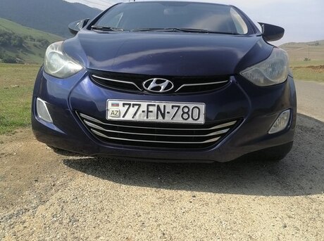 Hyundai Elantra 2013