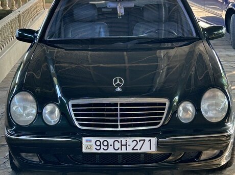 Mercedes E 240 2001