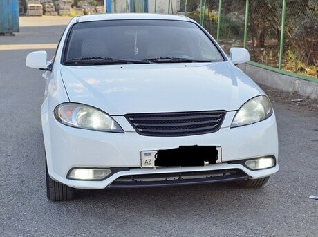 Daewoo Gentra 2014