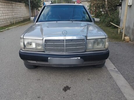 Mercedes 190 1989
