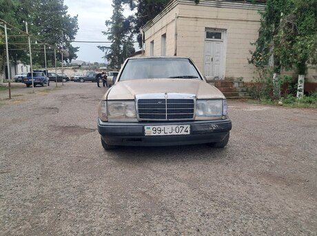 Mercedes  1989