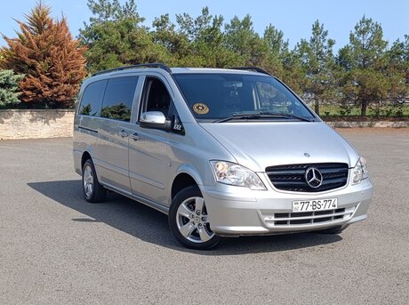 Mercedes  2011