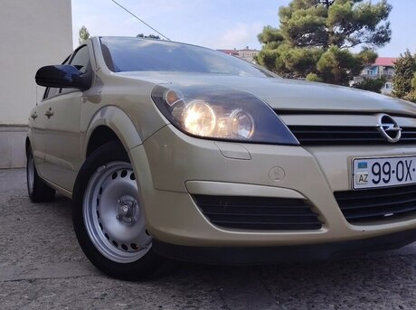 Opel Astra 2004