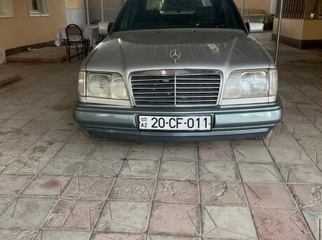 Mercedes E 220 1995