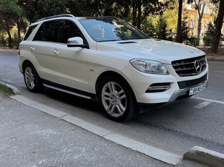 Mercedes ML 350 4MATIC 2012