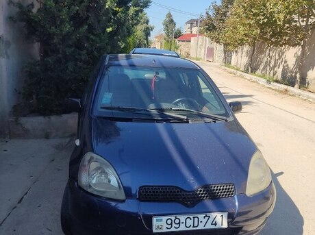 Toyota Vitz 2000