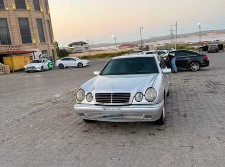 Mercedes E 290 1996