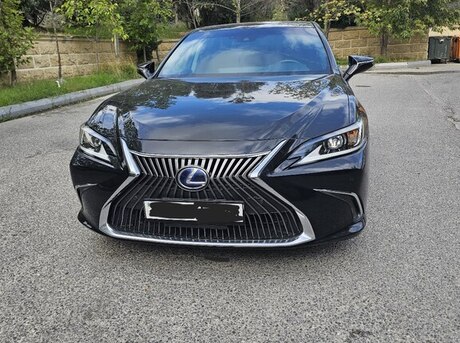 Lexus ES 300h 2021
