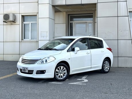 Nissan Tiida 2011