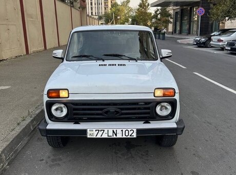 LADA (VAZ) Niva 2017