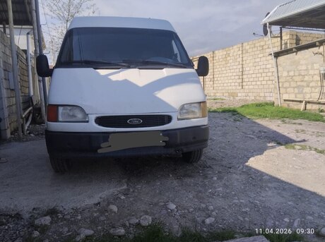 Ford Transit 2000