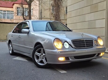Mercedes E 270 2000