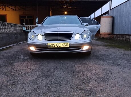 Mercedes E 220 2002