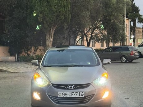 Hyundai Elantra 2011