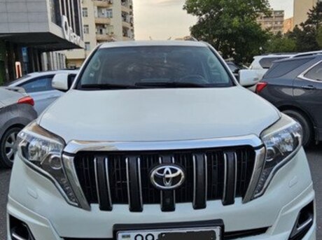 Toyota Land Cruiser Prado 2011