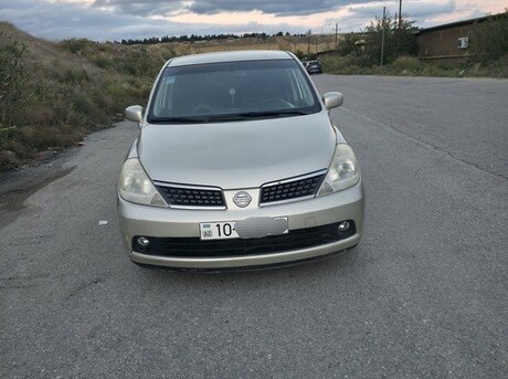 Nissan Tiida 2006