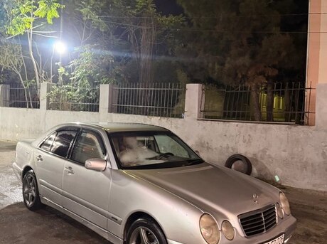 Mercedes E 200 2000