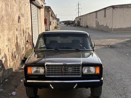 LADA (VAZ) 2107 2010