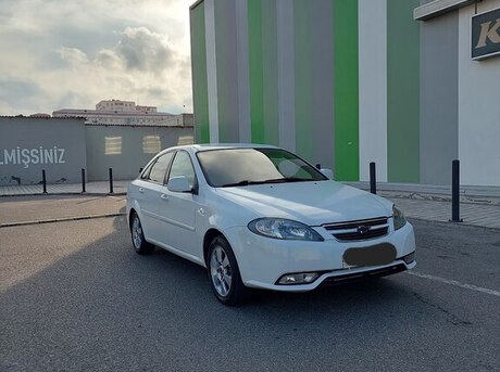 Daewoo Gentra 2014