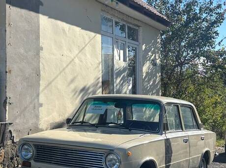 LADA (VAZ) 21011 1984
