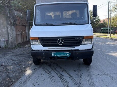 Mercedes Vario 2000