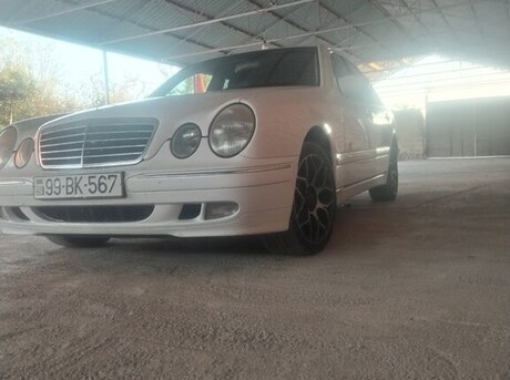 Mercedes E 240 2001